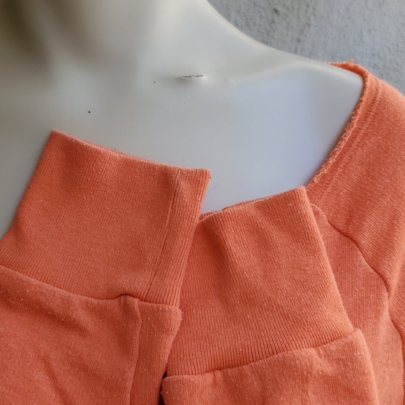 Pink Victory Secret Orange Sweatshirt 😍 off the shoulders a bit - Picture 6 of 7